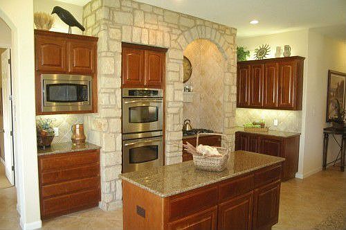 2nd image of 3401 Cortina Ln