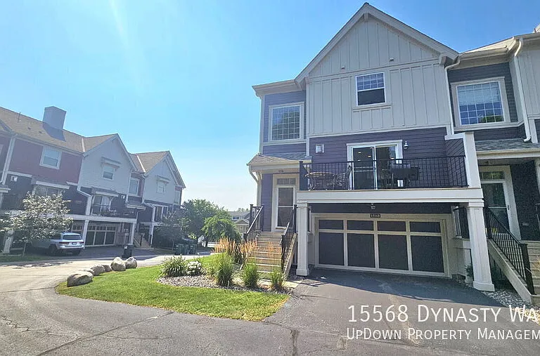 15568 Dynasty Way — Photo 2