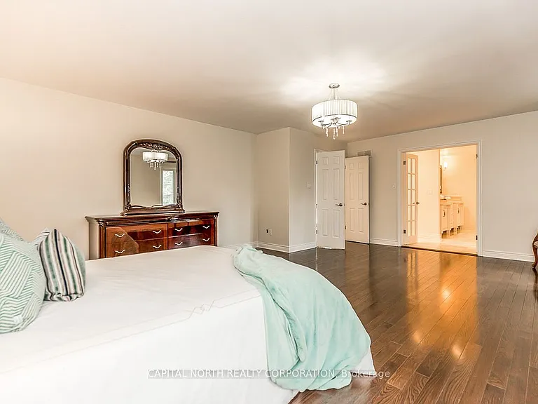 4 Prescott Ct — Photo 26
