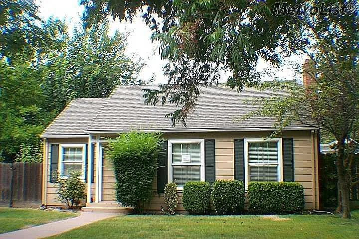 417 Olive Ave photo 1