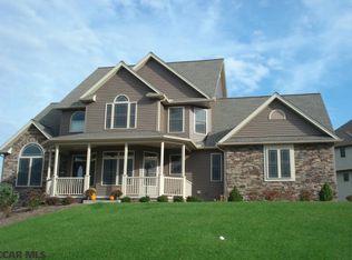 135 Mossey Glen Rd, State College, PA 16801