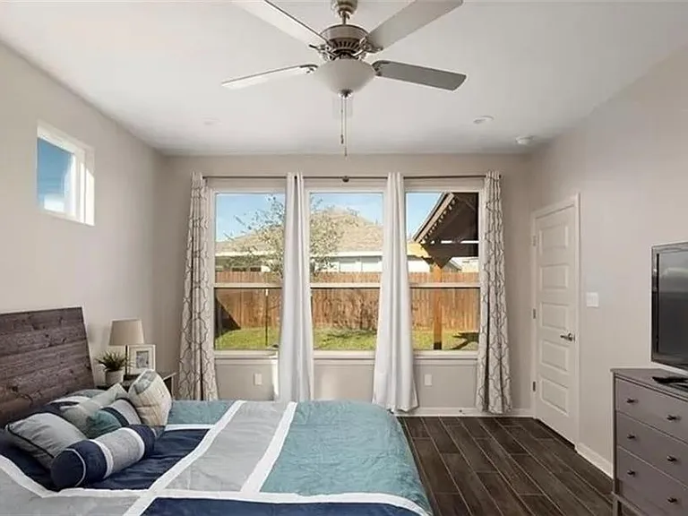 6336 Cascada Bend Rd — Photo 6