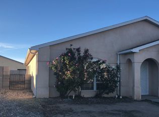 945 Manzano Ave SE, Los Lunas, NM 87031