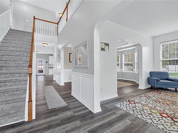 4th image of 1500 Coker Pl