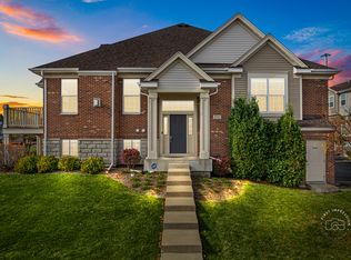 2937 Henley Ln, Naperville, IL 60540