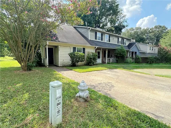 5132 Lakeview Ct, Austell, GA 30106