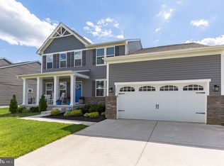 137 E Crossing Dr, Mount Royal, NJ 08061