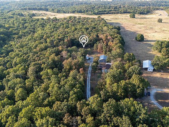 2nd image of 452916 E 270th Rd