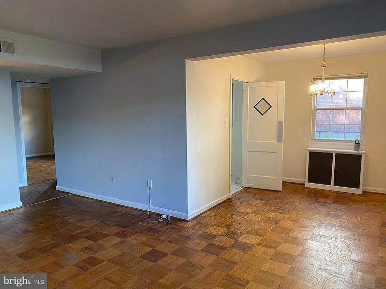 1300 N Meade St #22 — Photo 6