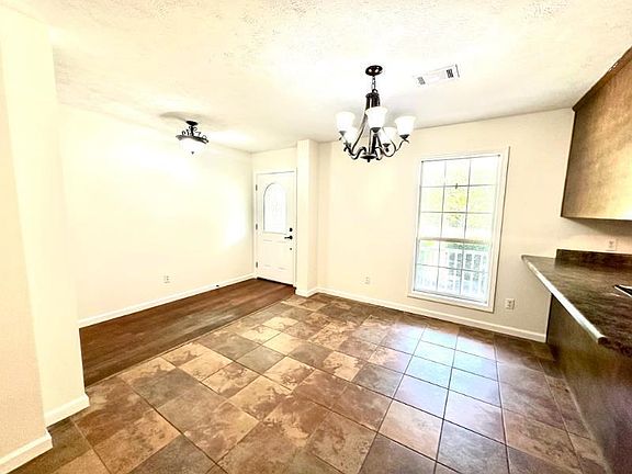 2nd image of 1013 County Road 1275