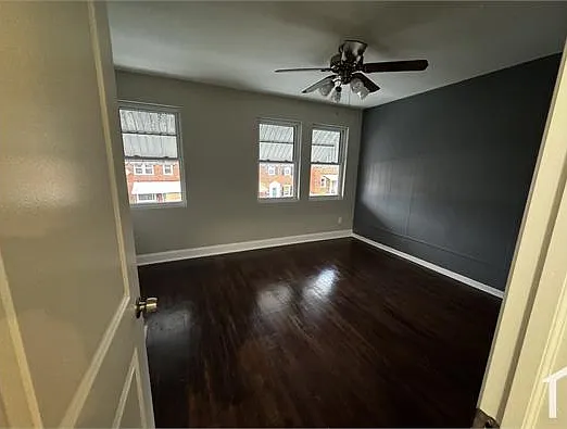 4332 Newport Ave — Photo 5