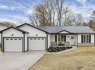 5374 Cypress Dr NE, Thornville, OH