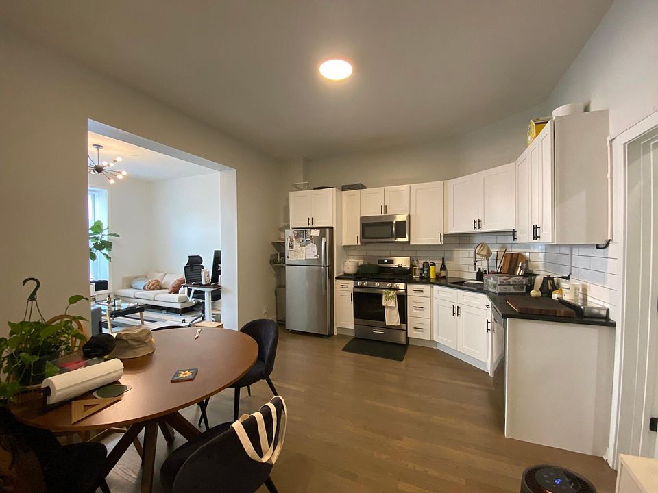 1st image of 1823 W North Ave #2F