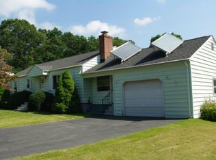 72 Ridge Rd, Rocky Hill, CT 06067