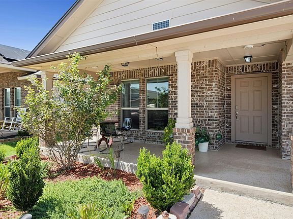 2nd image of 113 Reagor Dr