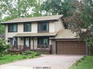 409 E Laurel Ave, Sterling, VA 20164