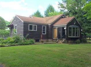 4 Anthes Ave, Newtown, CT 06482