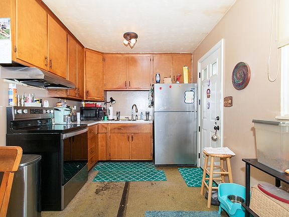 5th image of 1316 Dogwood Ln