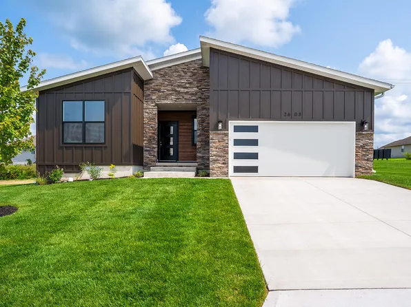 2700 W Pigeon Drive, Ozark, MO 65721