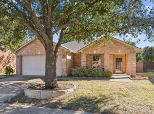 510 Darlene Trl, Euless, TX 76039