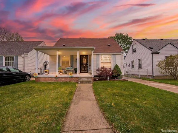 24636 Stanford St, Dearborn Heights, MI 48125