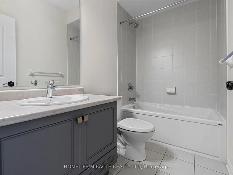 61 Yorkton Blvd — Photo 13