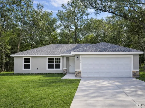 9029 N Stern Way, Citrus Springs, FL 34434