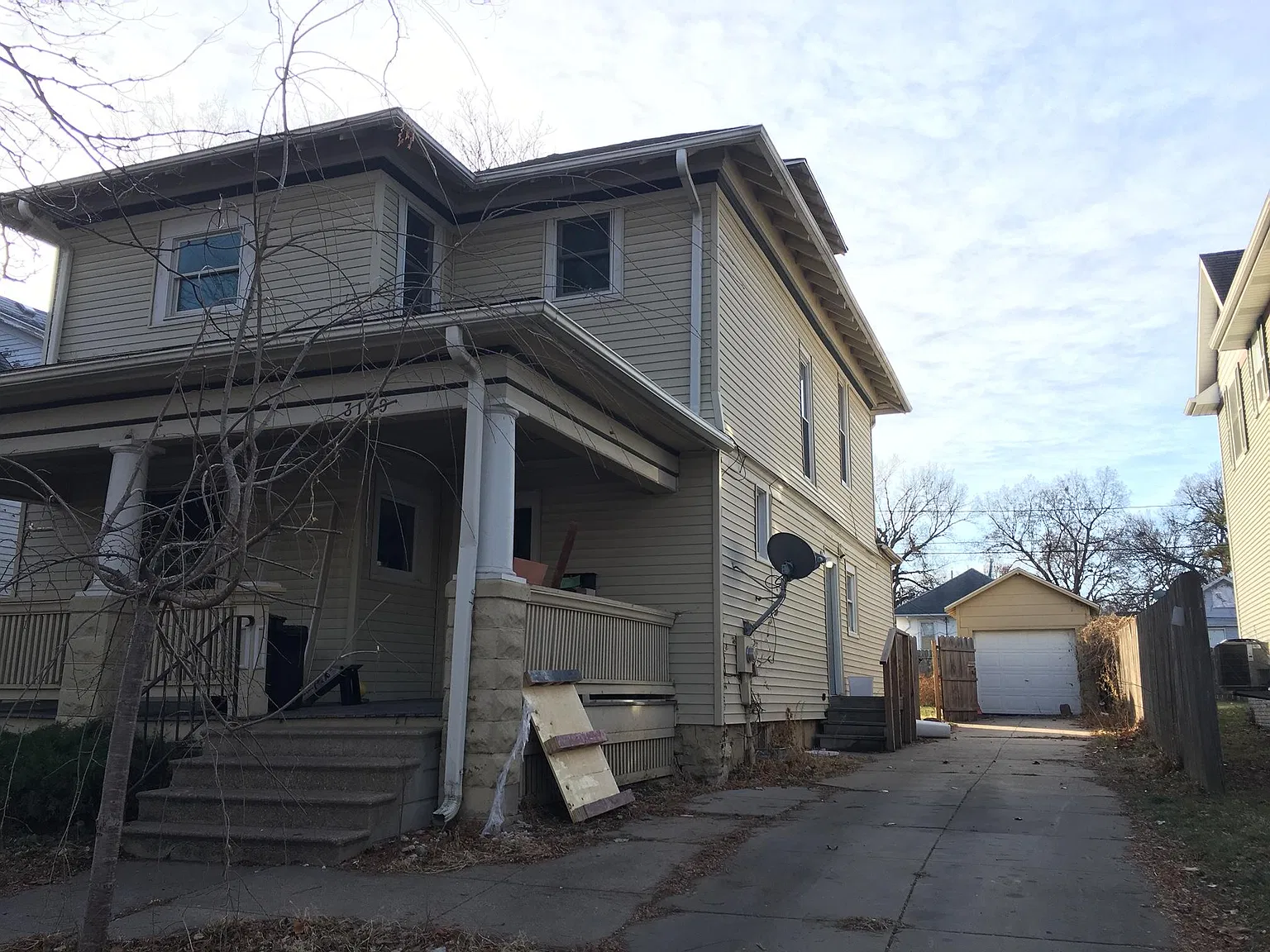 6 bed, 1962 sqft, $2,600 — Photo 2