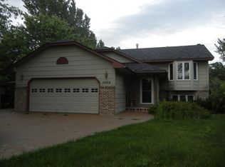 6454 255th St, Wyoming, MN 55092