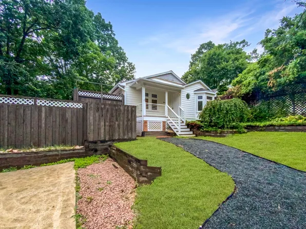 210 Beechtree Dr, Cary, NC 27513