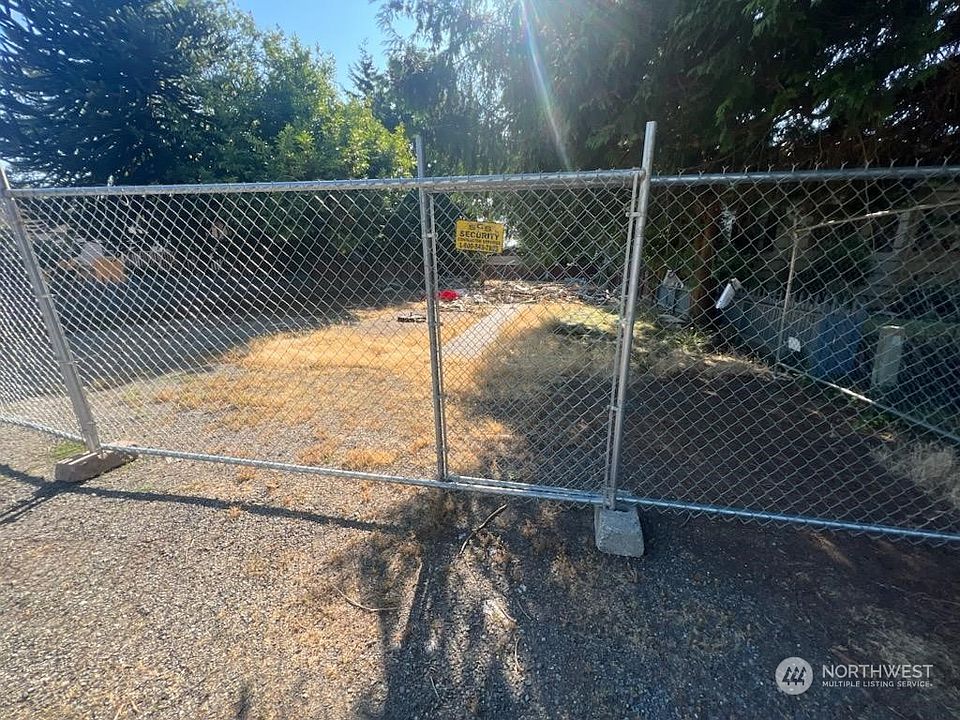 1st image of 9011 Dayton Avenue N