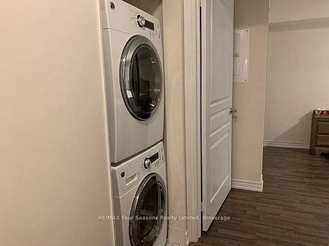 4 Cove Ct #102 — Photo 22