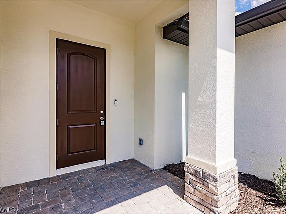 4th image of 1625 NE 35th Terrace Cpe
