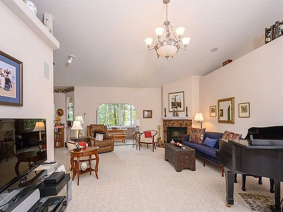 4th image of 1666 Spalding Cir
