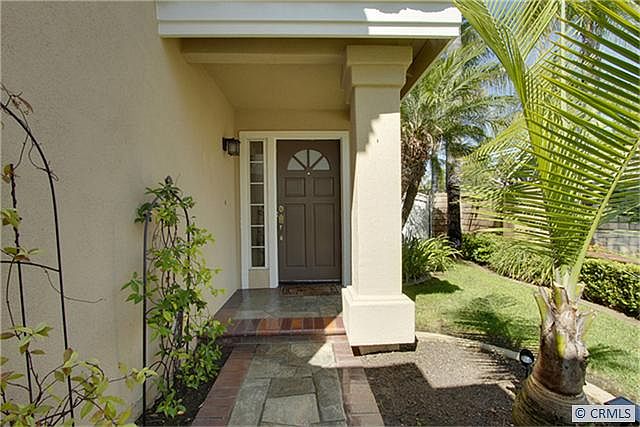 1st image of 833 S Orchid Ln