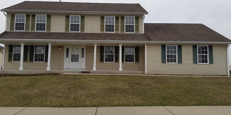 1st image of 3027 Derbyshire Dr