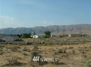 714 Sunset Blvd N, Mattawa, WA 99349