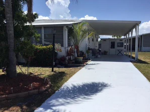 11 SE Hernando Lane, Port St Lucie, FL 34952