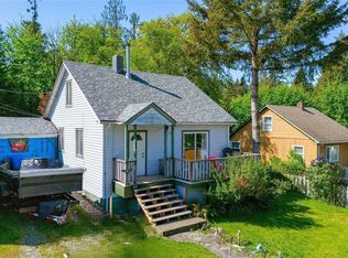 44 Arbutus St W, Lake Cowichan, BC V0R 2G0