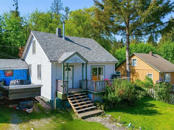 44 Arbutus St W, Lake Cowichan, BC V0R 2G0