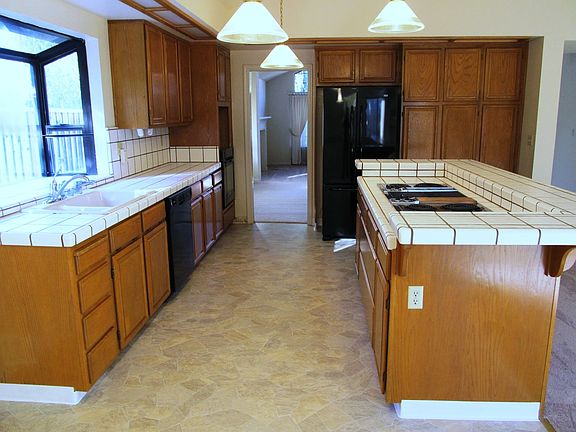2nd image of 7676 Berland Ct