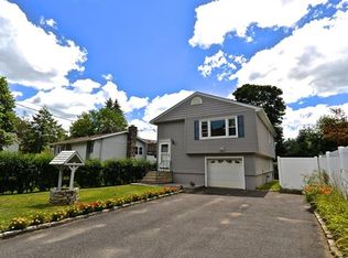 4 Golden Hill Ave, Danbury, CT 06811