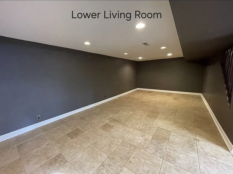 6709 Markwood Dr N — Photo 21