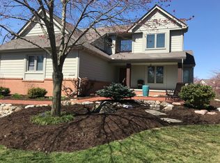 17315 Lake View Cir #84, Northville, MI
