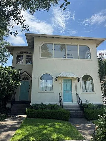 3 bed, 2.0 bath, 1632 sqft, $2,400 — Photo 1
