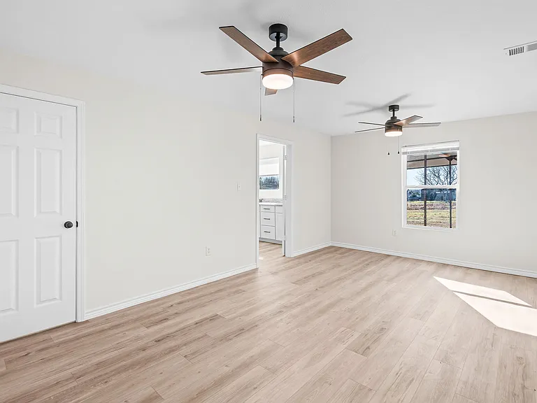 6306 FM 144 N — Photo 15