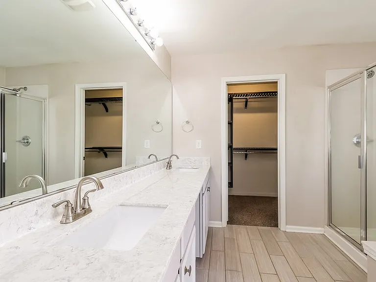 114 Farmers Folly Dr — Photo 12