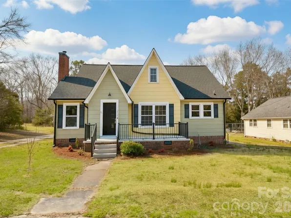 2420 Lane St, Kannapolis, NC 28083