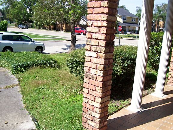 2nd image of 3900 S Pin Oak Ave