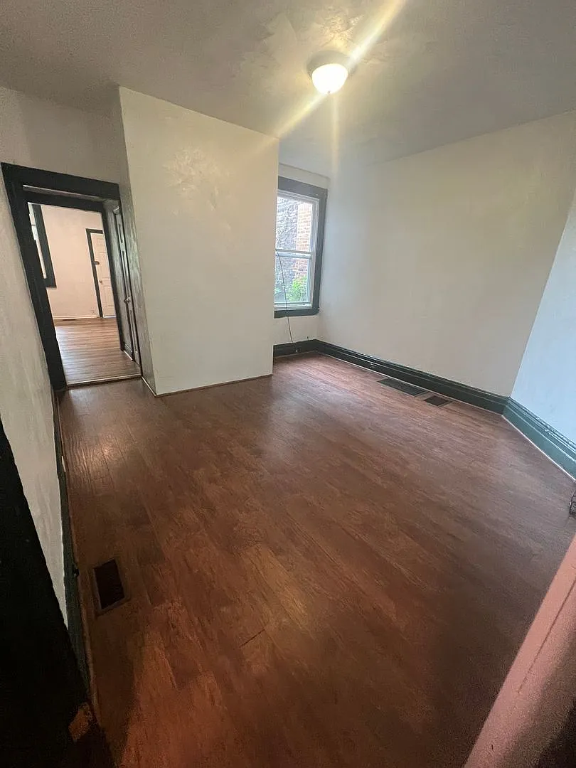 21 wellsford st — Photo 2